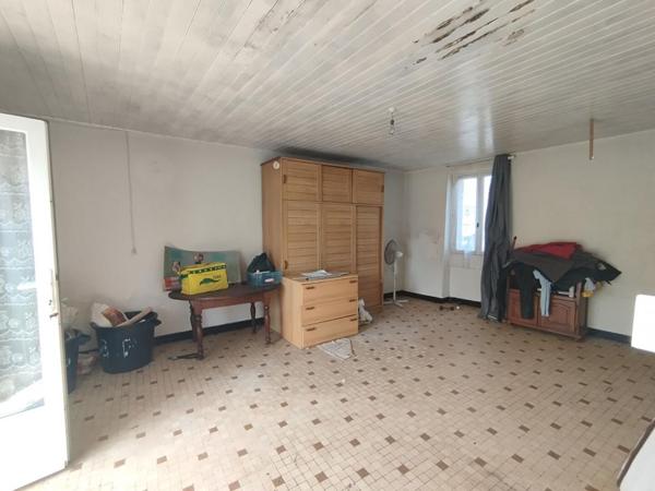 Maison en pierre à rénover sur terrain de 1 000m², Divatte sur Loire (44450)