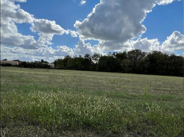 Falguières - Maison de 160 m2 avec garage et piscine