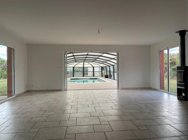 Falguières - Maison de 160 m2 avec garage et piscine
