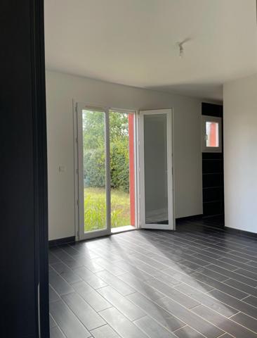 Falguières - Maison de 160 m2 avec garage et piscine