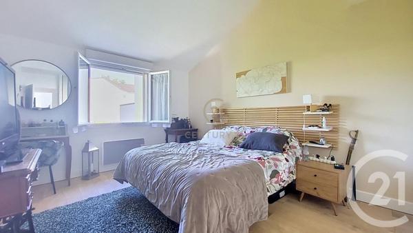 Maison à vendre  5 pièces - 110,66 m 2   CHAMPS SUR MARNE  - 77