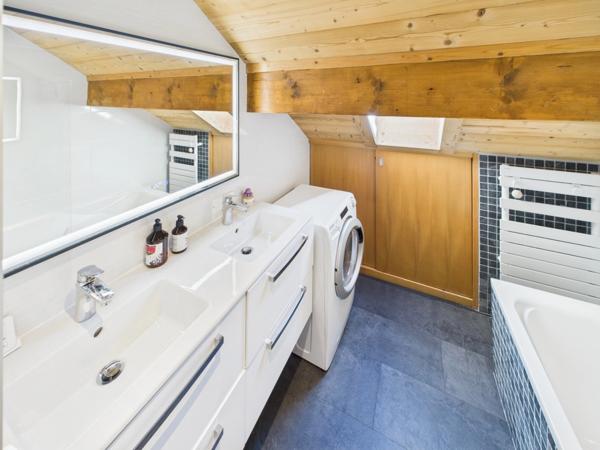 Haute Savoie (74), à vendre SAMOENS - Domaine skiable Grand-Massif - Appartement T3 + mezza 51m²