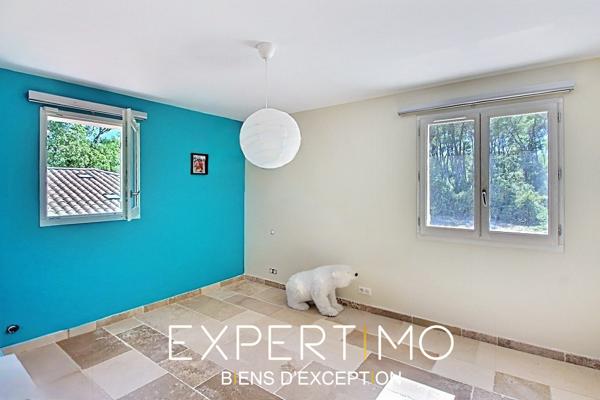 FUVEAU – Villa contemporaine | 4 chambres | Suite parentale de plain-pied | Piscine 5 x 11 m | Terrain plat 2