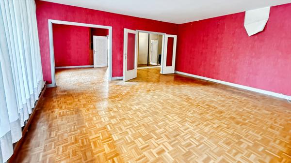 Boulogne-Billancourt Quai Alphonse Le Gallo | Grand T4 de 98 m² avec terrasse | Parking + Cave