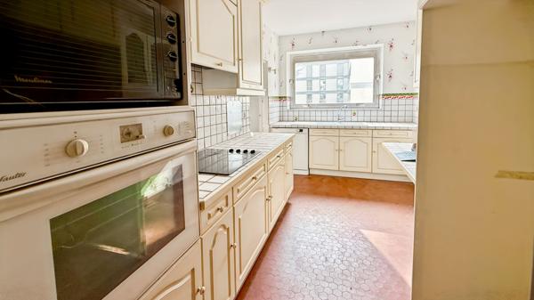 Boulogne-Billancourt Quai Alphonse Le Gallo | Grand T4 de 98 m² avec terrasse | Parking + Cave