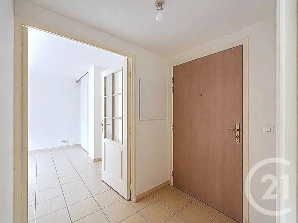 Appartement à vendre  3 pièces - 65,50 m 2   COMBS LA VILLE  - 77