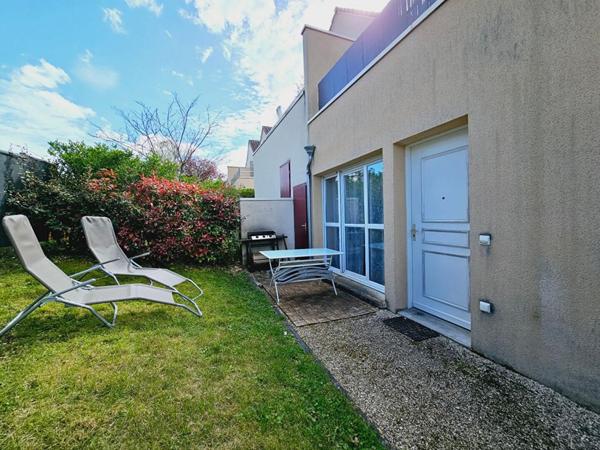 BOURGES APPARTEMENT 2 CHAMBRES JARDIN PARKING