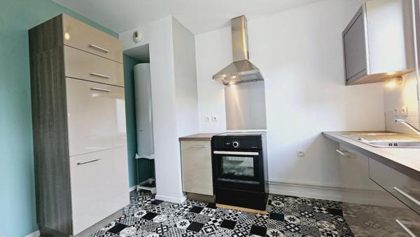 BOURGES APPARTEMENT 2 CHAMBRES JARDIN PARKING