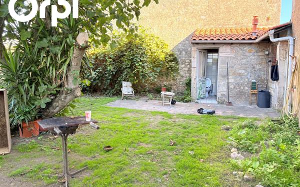 Maison à vendre    4 pièces •  Saint-Just-Luzac