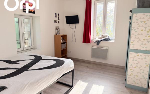 Maison à vendre    4 pièces •  Saint-Just-Luzac