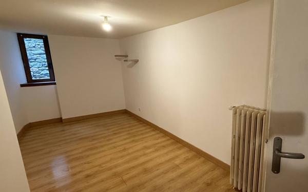 Maison à vendre    6 pièces •  Florac