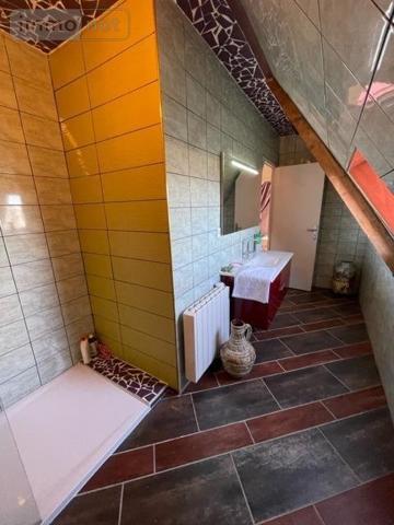 Maison individuelle à vendre à Carhaix-Plouguer dans le Finistère (29270), ref : 29066-979461