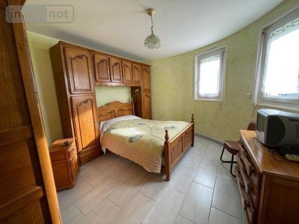 Maison individuelle à vendre à Carhaix-Plouguer dans le Finistère (29270), ref : 29066-979461