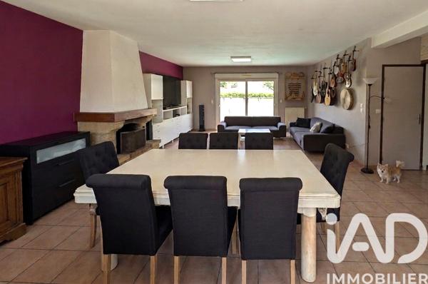 Maison à vendre 7 pièces 234 m² Arpajon