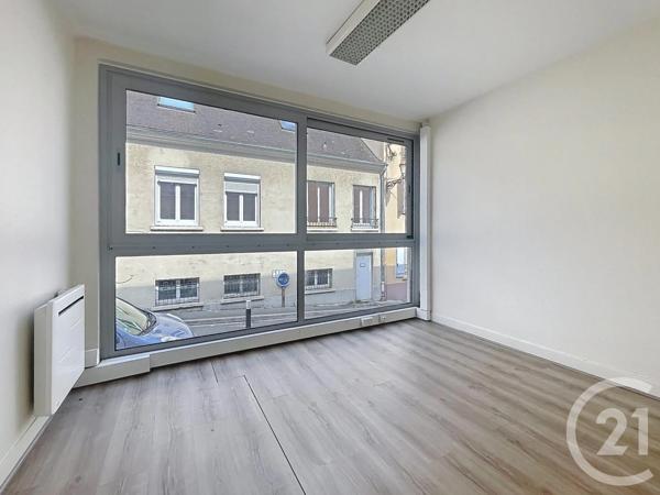 Appartement F4 à vendre  5 pièces - 83,76 m 2   MELUN  - 77