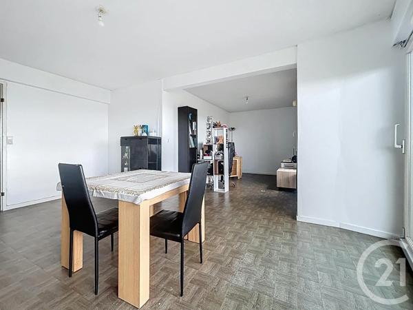 Appartement F4 à vendre  5 pièces - 83,76 m 2   MELUN  - 77
