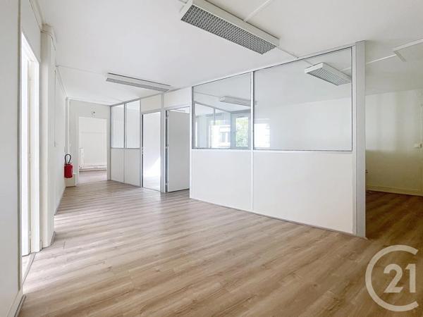 Appartement F4 à vendre  5 pièces - 83,76 m 2   MELUN  - 77