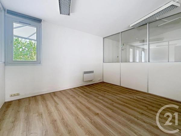 Appartement F4 à vendre  5 pièces - 83,76 m 2   MELUN  - 77