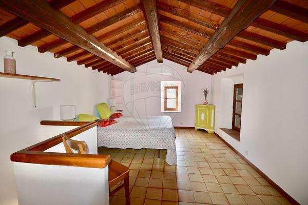 Maison 5 chambre(s) de luxe à vendre - Le Muy, Var - 83