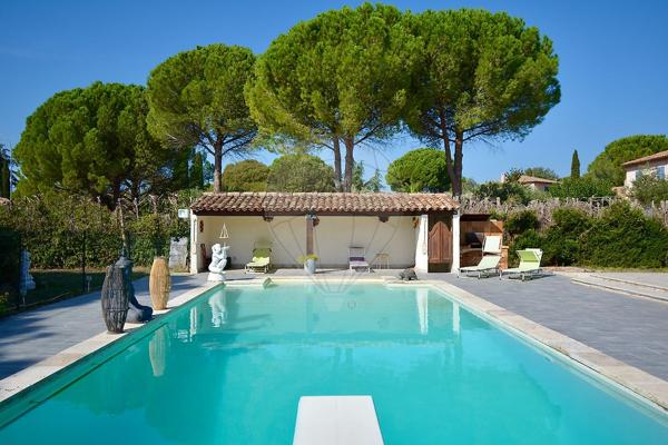 Maison 5 chambre(s) de luxe à vendre - Le Muy, Var - 83