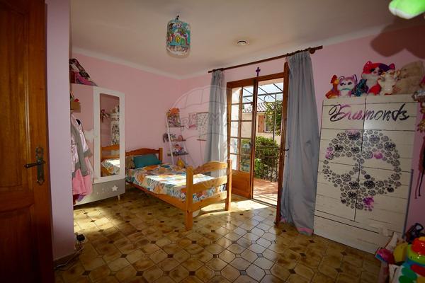 Maison 5 chambre(s) de luxe à vendre - Le Muy, Var - 83