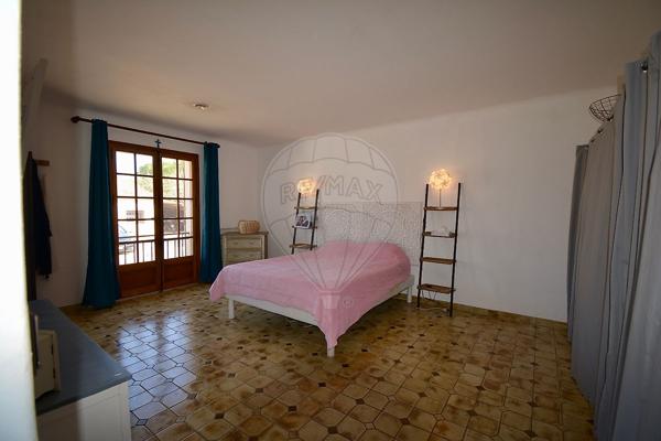 Maison 5 chambre(s) de luxe à vendre - Le Muy, Var - 83