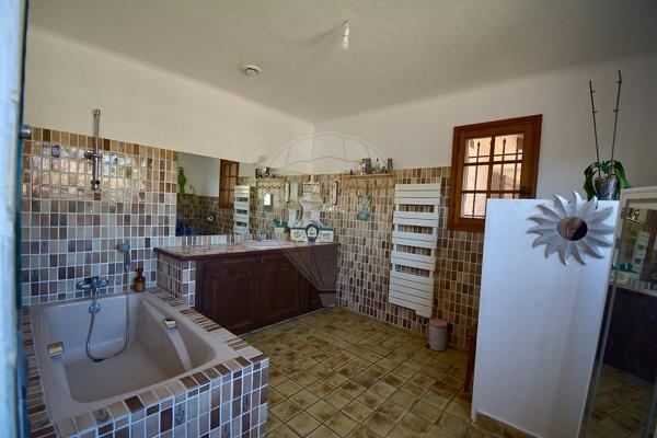 Maison 5 chambre(s) de luxe à vendre - Le Muy, Var - 83