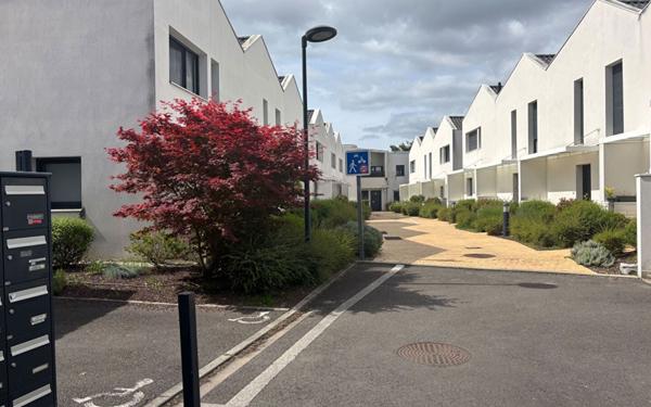 Maison à vendre    4 pièces •  Bordeaux