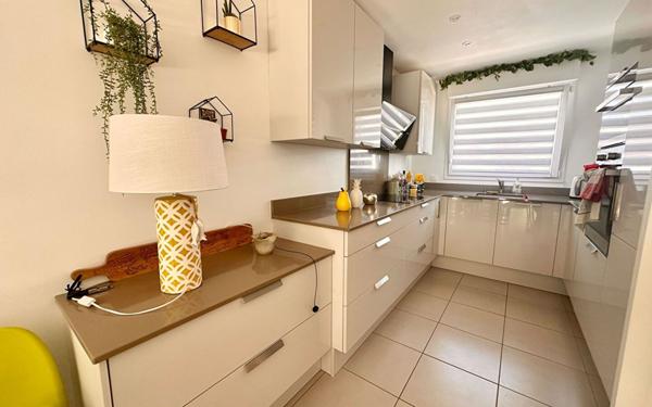 Maison à vendre    4 pièces •  Bordeaux