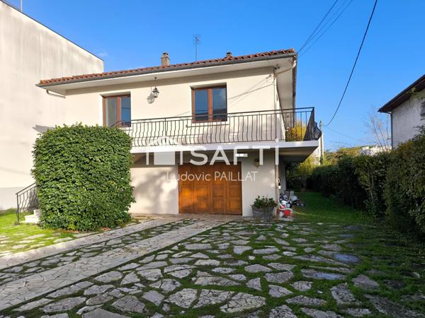 Maison familiale en bon état et parfaitement placée dans le quartier Capeyron
