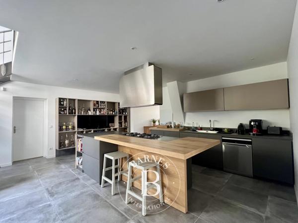 Tours, Maison de ville  370 m² à vendre
