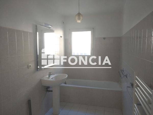 Location Appartement 3 pièces 71.56 m² - RESIDENCE L'ESCALION Le Puget Sur Argens 83480