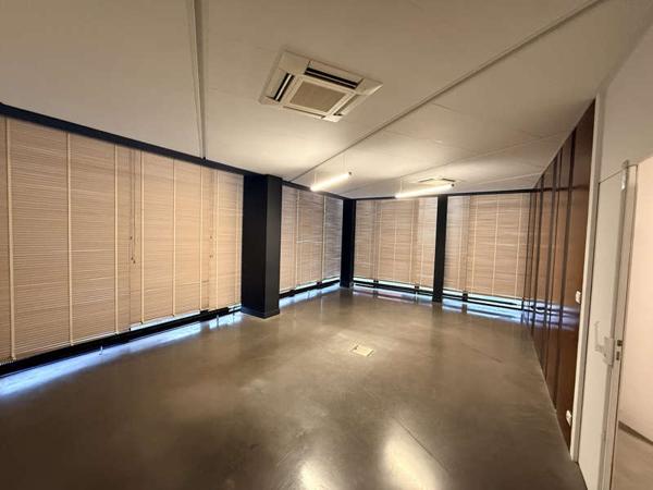 MONTAIGU-VENDEE / Location Local professionnel 41 m²