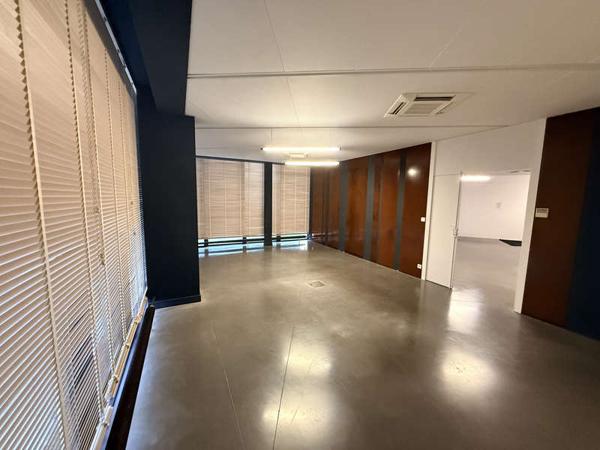 MONTAIGU-VENDEE / Location Local professionnel 41 m²