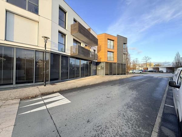 MONTAIGU-VENDEE / Location Local professionnel 41 m²