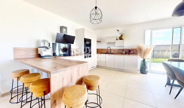 Maison  4 pièce(s) 97m²