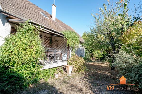 Maison traditionnelle à vendre, 8 pièces - Limas 69400