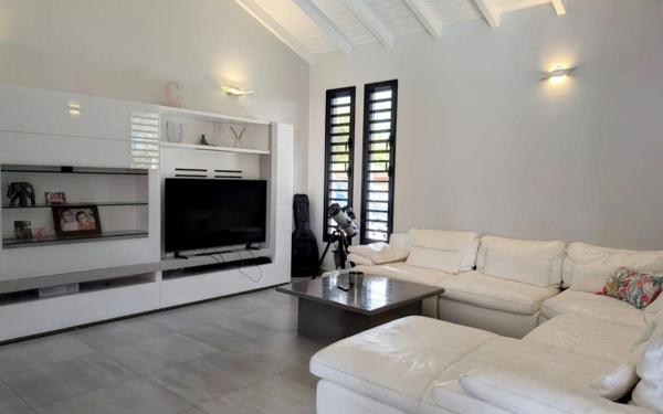 Maison à vendre    4 pièces •  Saint-François