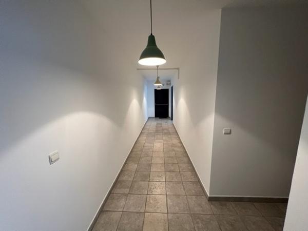 Gémenos (13420) Local professionnel 64 m² – Gémenos – Proche zone des Paluds