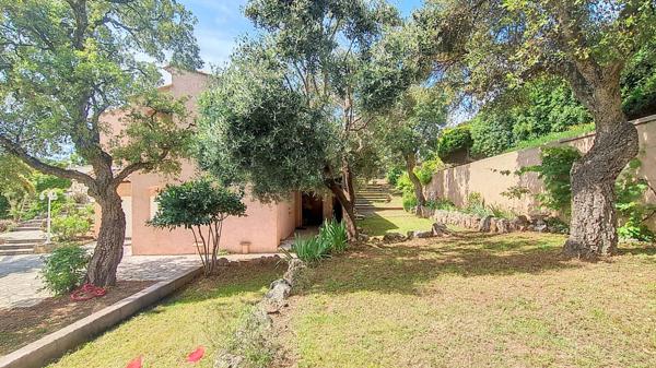 Saint-Aygulf vue mer 4 chambres piscine Garage