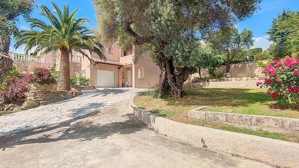 Saint-Aygulf vue mer 4 chambres piscine Garage