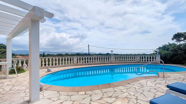 Saint-Aygulf vue mer 4 chambres piscine Garage