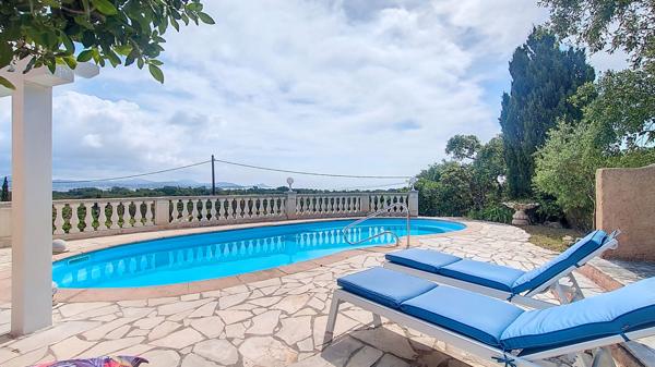 Saint-Aygulf vue mer 4 chambres piscine Garage