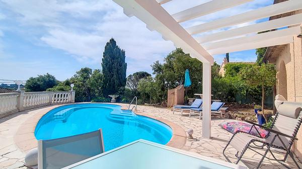 Saint-Aygulf vue mer 4 chambres piscine Garage