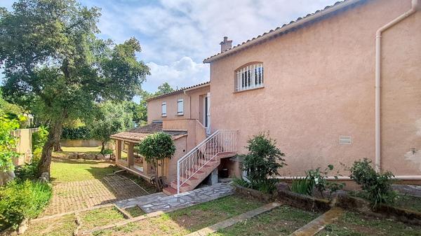 Saint-Aygulf vue mer 4 chambres piscine Garage