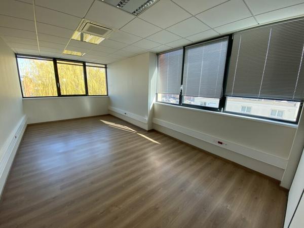 BUREAUX à LOUER de 180 m²