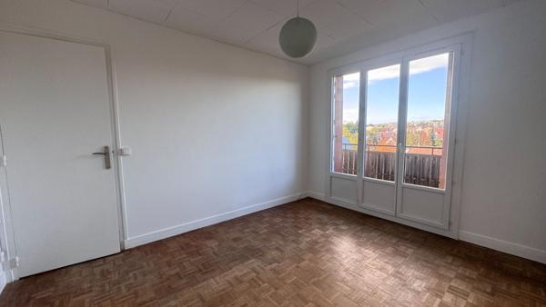 TROIS PIECES de 62m² AU LE PERREUX SUR MARNE avec deux terrasses et box