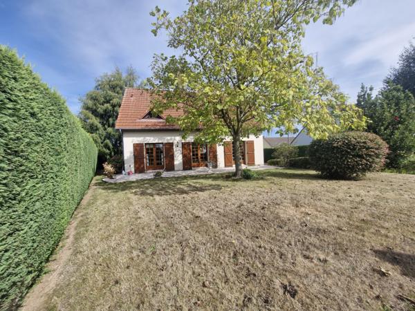 Maison
         5 pièces
        - 128 m² Exclusivité 316 000 € *