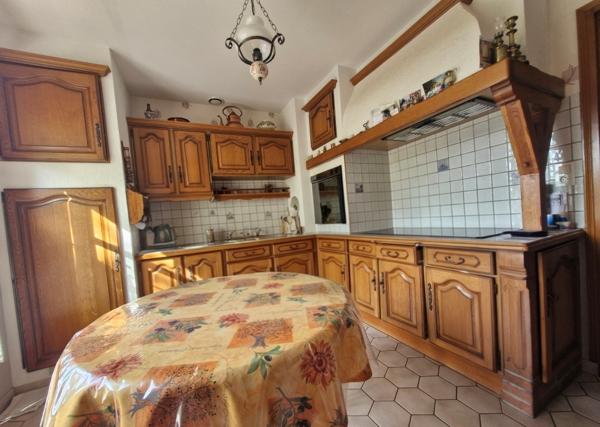 Maison
         5 pièces
        - 128 m² Exclusivité 316 000 € *