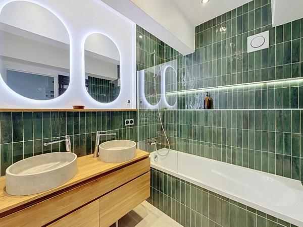 Appartement 2 pièces Chatou Europe. 360 000 € **  - Référence  162106